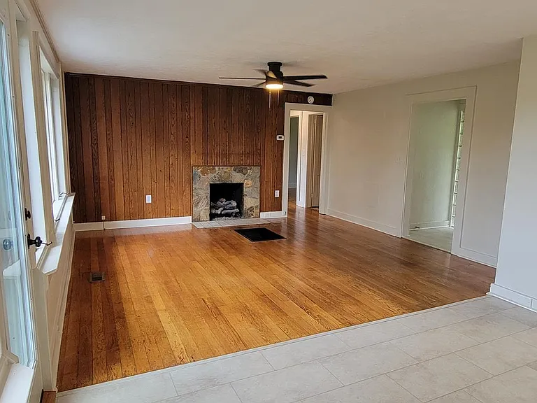 176 Riverside Dr — Photo 6