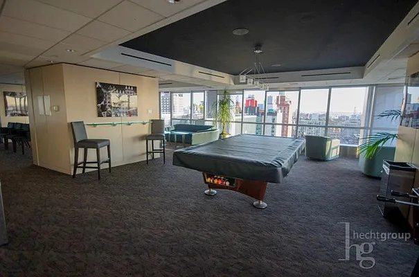 Rented by Hecht Group | media 50