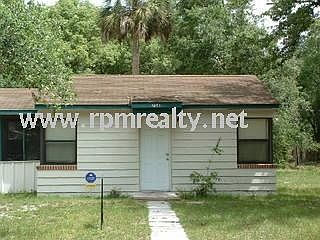 4th image of 704 W 4th St