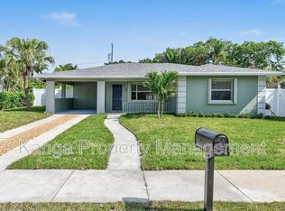 12 Wellesley Dr, Lake Worth, FL 33460