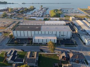714 W Market St, Sandusky, OH 44870