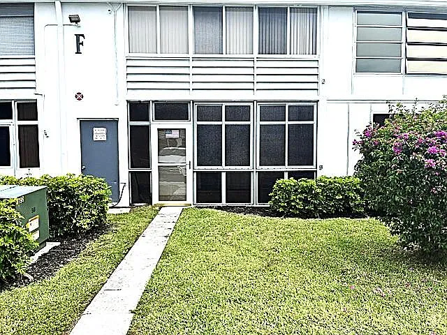 Markham F — Photo 4