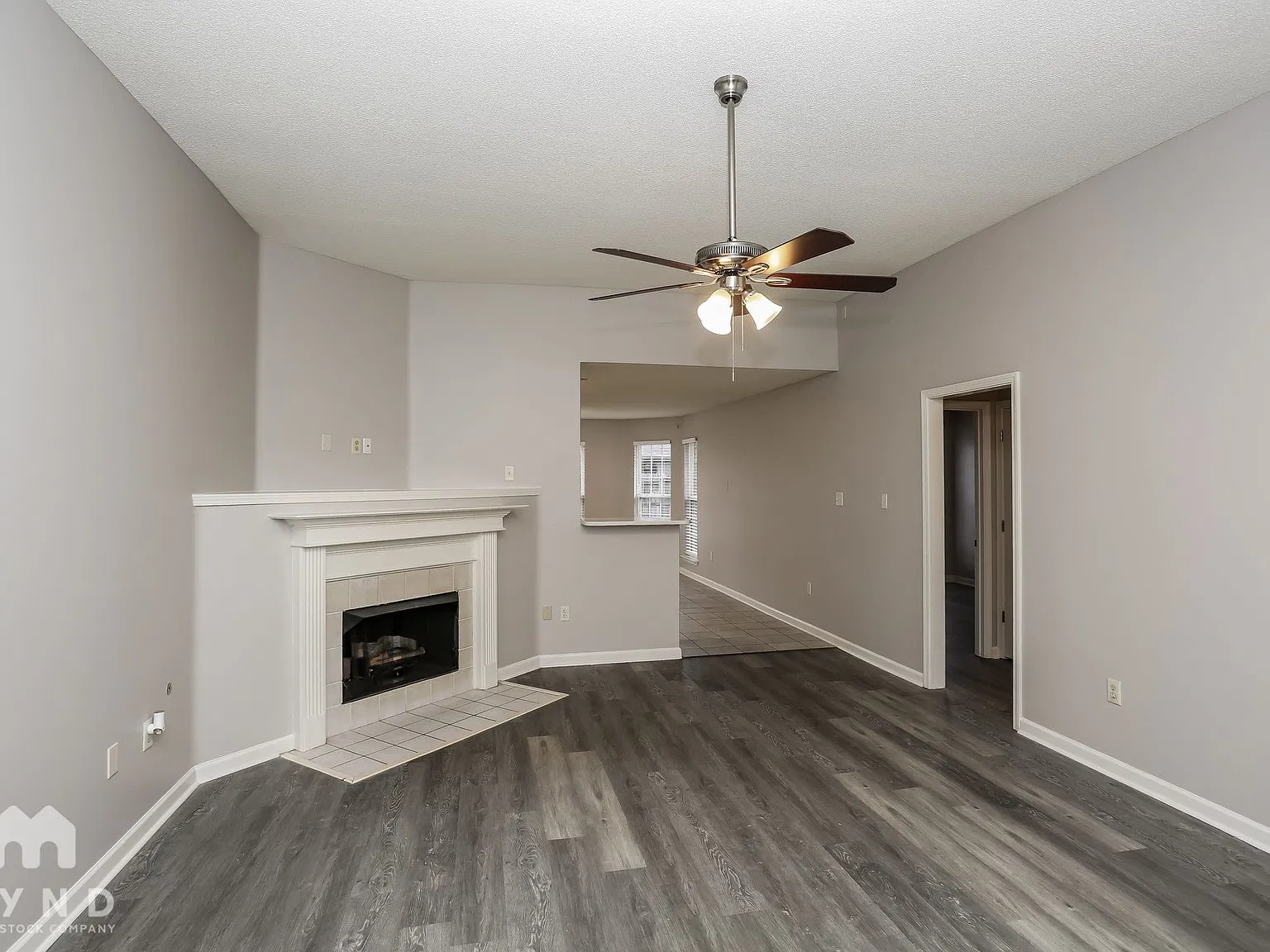 4 bed, 2.0 bath, 2000 sqft, $2,025 — Photo 4
