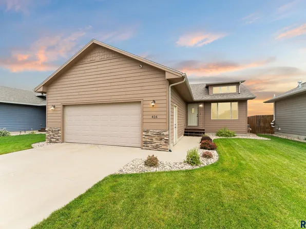 416 Lien Ave, Harrisburg, SD 57032