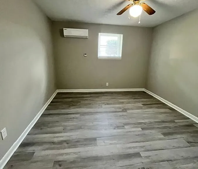 2082 Fairmont Ct #13 — Photo 6