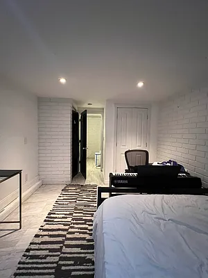 Rented by Oxford Property Group | media 30
