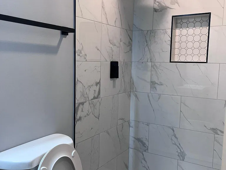 712 Girard St NW #1 — Photo 9