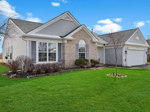 12830 Crestview Dr, Huntley, IL 60142