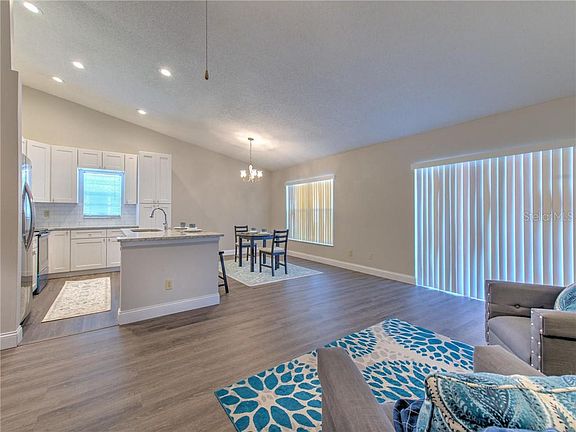 5th image of 1808 Tarah Trace Dr