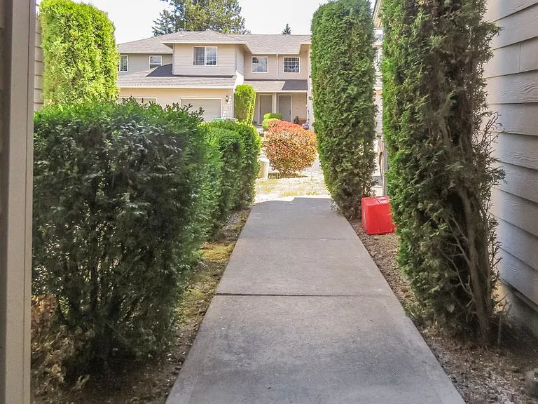 20768 SW Kinnaman Rd — Photo 4