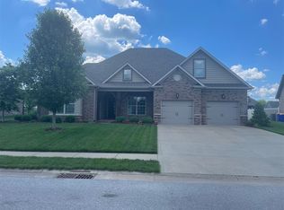 1451 Beaumont Dr, Bowling Green, KY 42104