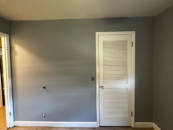 3rd image of 11394 SW Crenshaw Ave