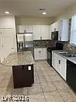 3 bed, 2.5 bath, 1935 sqft, $2,300 — Photo 2