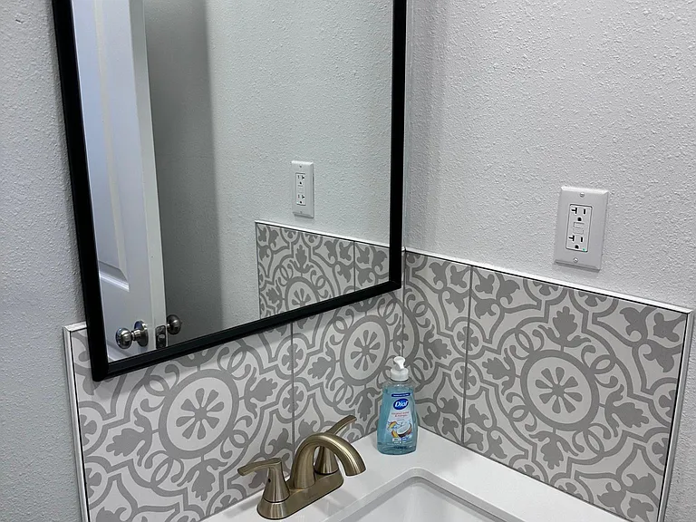 Full Bathroom with Bath tub