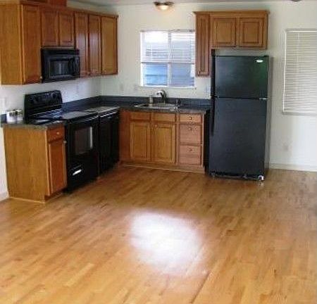 5th image of 22612 6th Ave S APT 13