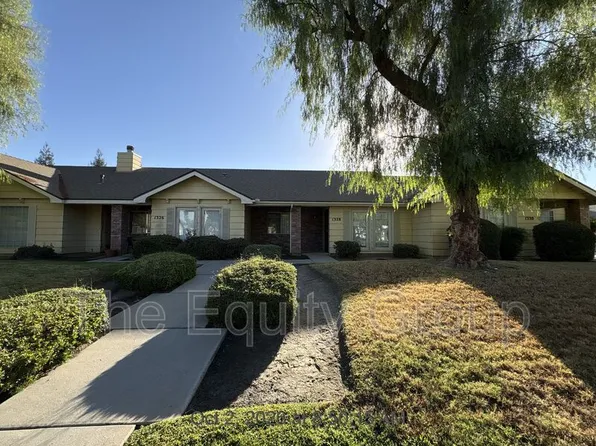 1328 S Rossmoor St, Visalia, CA 93277