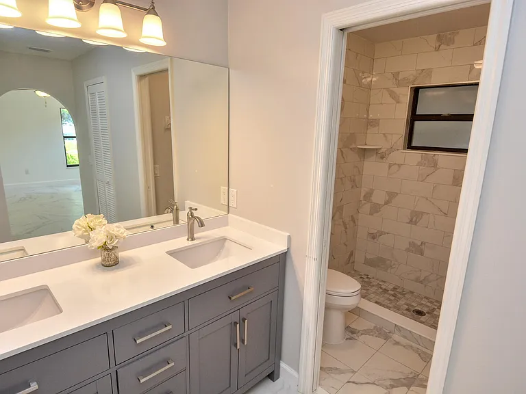 943 SE Browning Ave — Photo 20