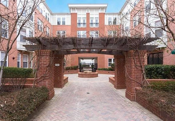 2nd image of 2665 Prosperity Ave APT 422