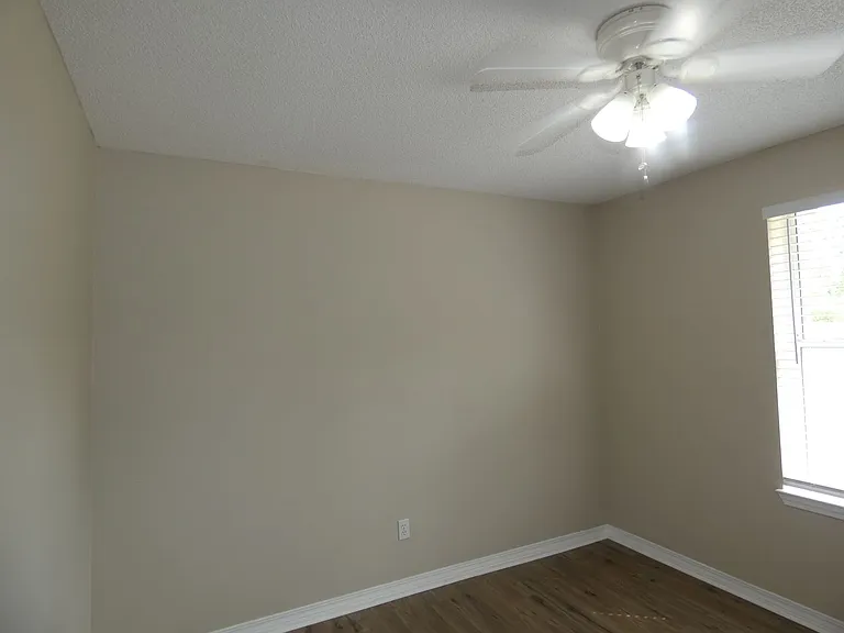 5087 Cassia Dr — Photo 18