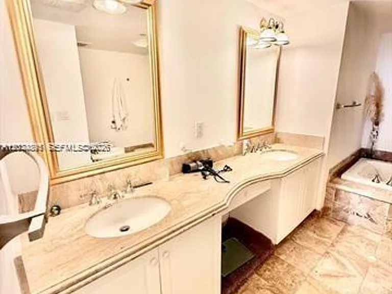 9595 Collins Ave #N2-G — Photo 10