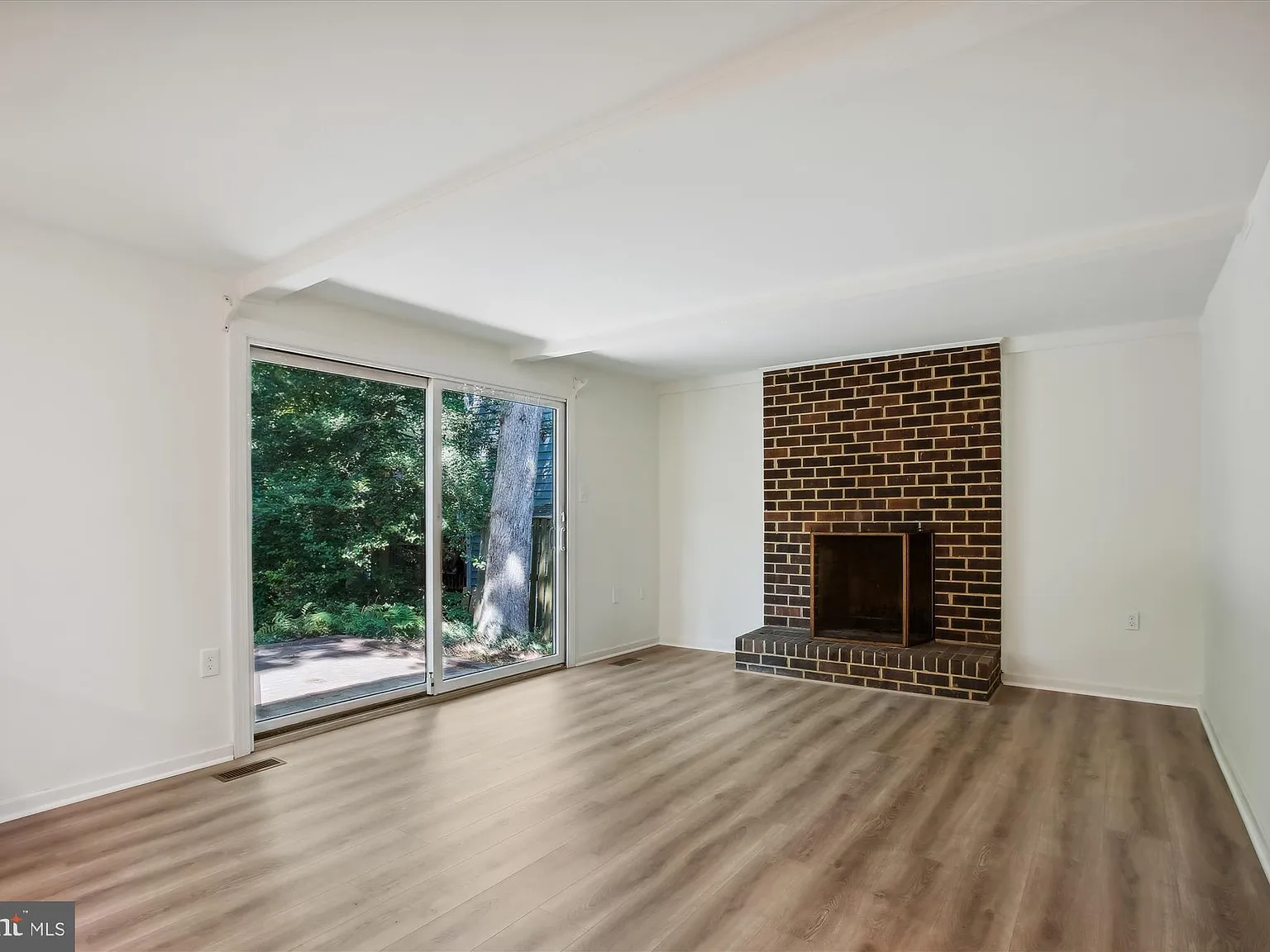 4 bed, 2.5 bath, 1540 sqft, $3,345 — Photo 4