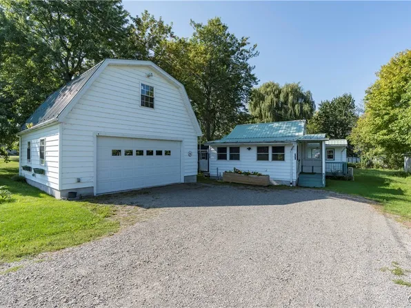 216 Frontenac Blvd, Clayton, NY 13624