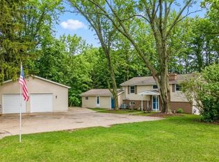 723 Arbor Ct, South Haven, MI 49090