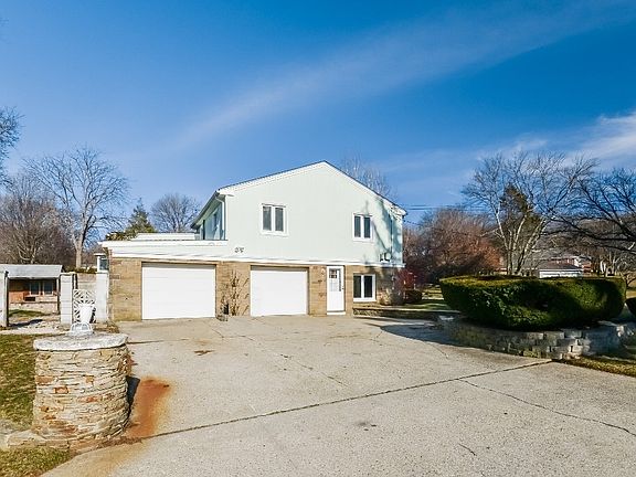 4th image of 45 Hawkins Blvd