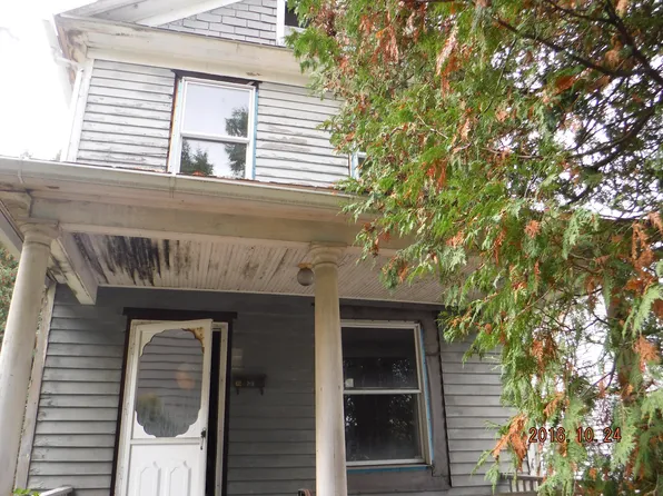 76 Chapman St, Pittston, PA 18640