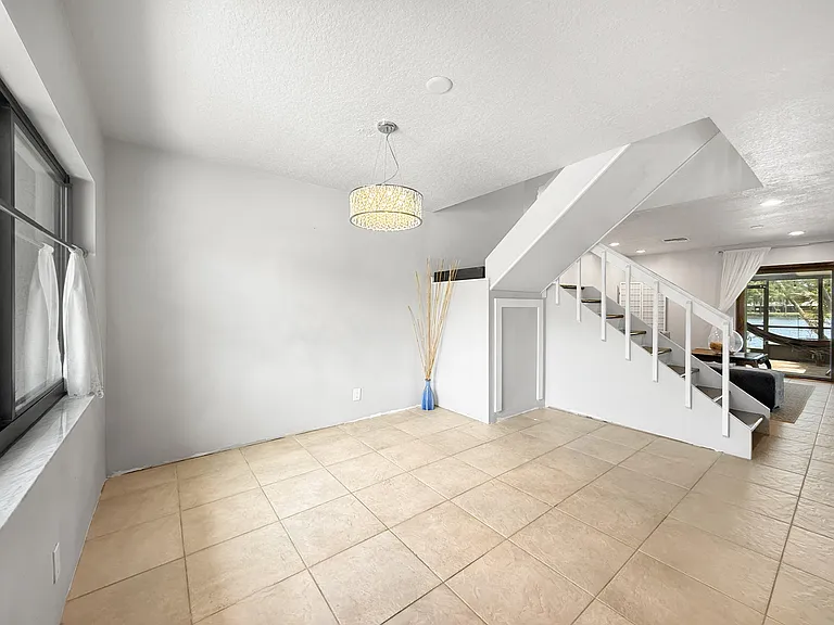 5246 Jog Ln — Photo 6