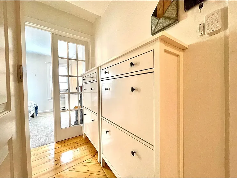 497 Sumner St #2 — Photo 6
