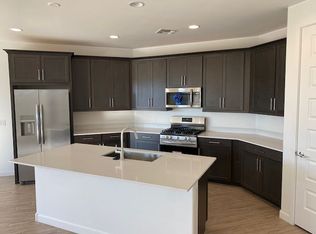 2041 W Burnside Trl, Phoenix, AZ 85085