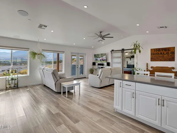 625 E CLIFFSIDE Drive, Clarkdale, AZ 86324