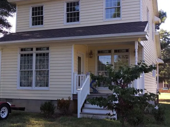 121 3rd St, Colonial Beach, VA 22443