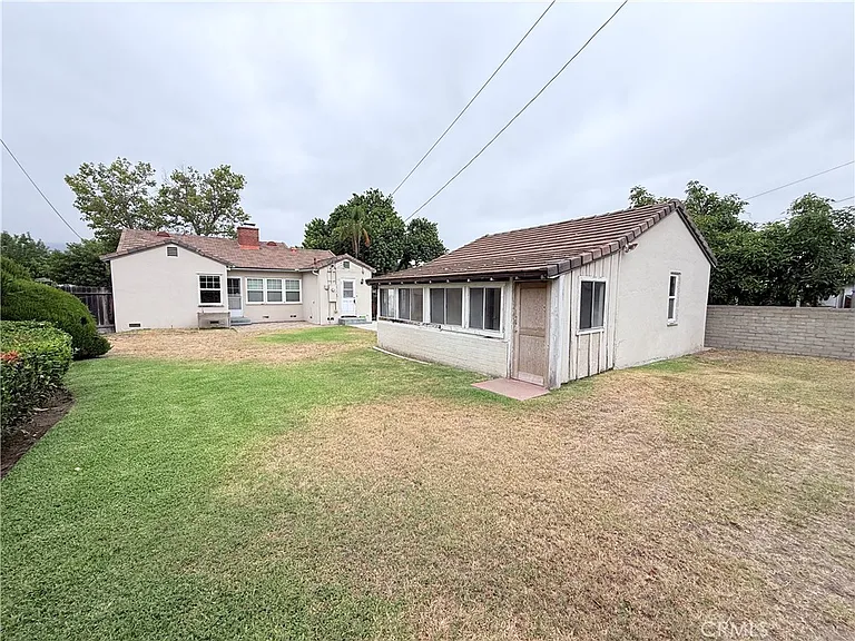 952 Balboa Dr — Photo 16