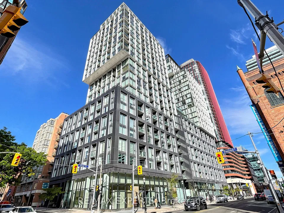 158 Front St E #510