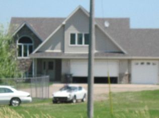 34497 Malmberg Ave, Lindstrom, MN 55045