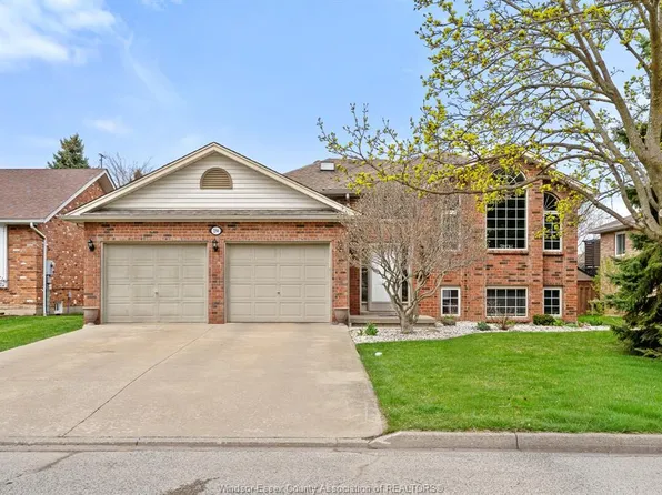 294 Stone Ridge Ave, Amherstburg, ON N9V 3W4