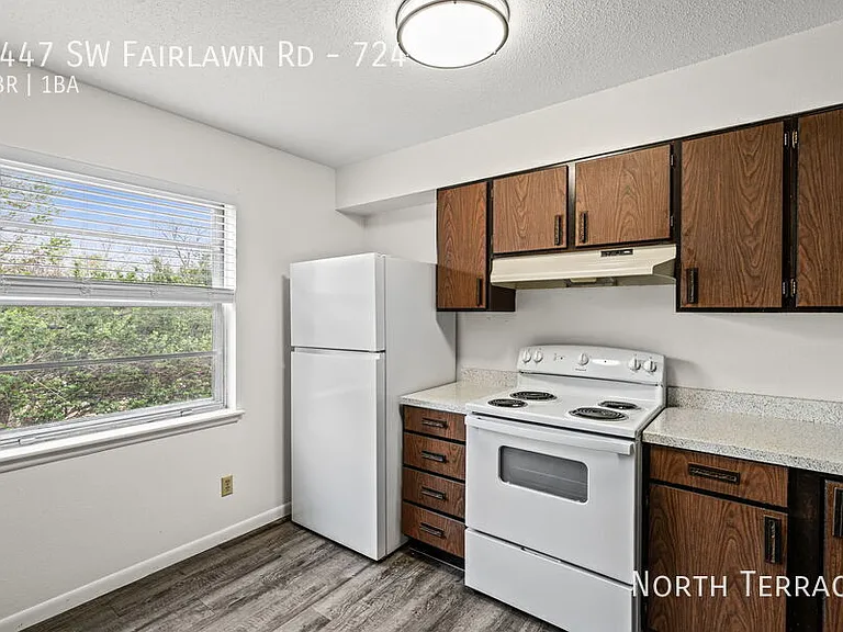 Fairlawn Flats — Photo 26
