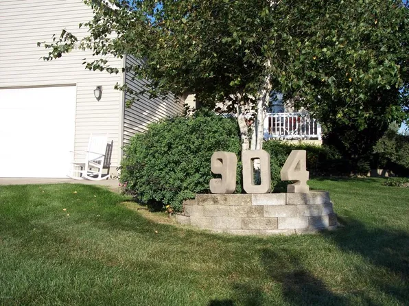 904 N Gaylord Ave, Ludington, MI 49431