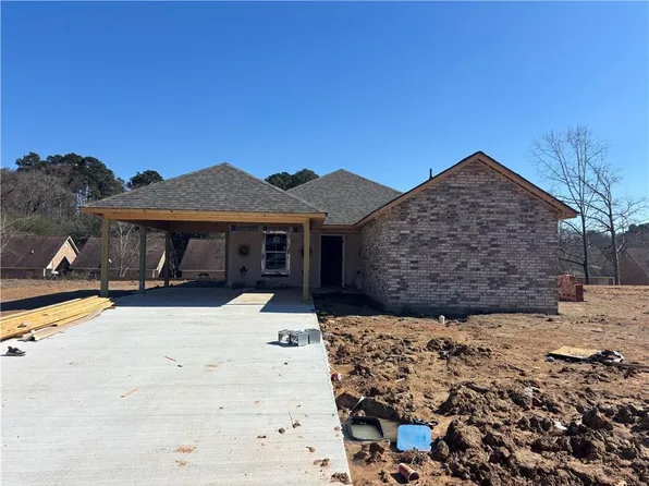 105 Hidden Oak Ct, Natchitoches, LA 71457