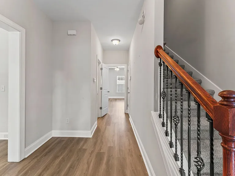 823 General Cabot Ct — Photo 2