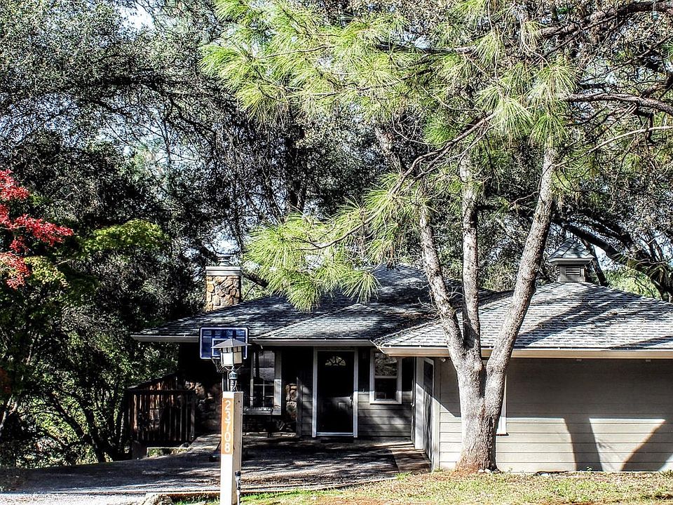 1st image of 23708 Chestnut Ct