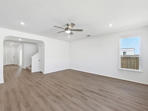 7th image of this home