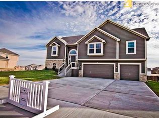 7905 NE 100th St, Kansas City, MO 64157