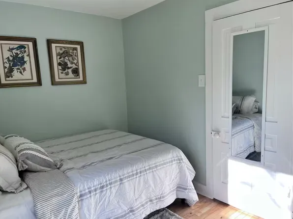 336 Sands St, Pentwater, MI 49449