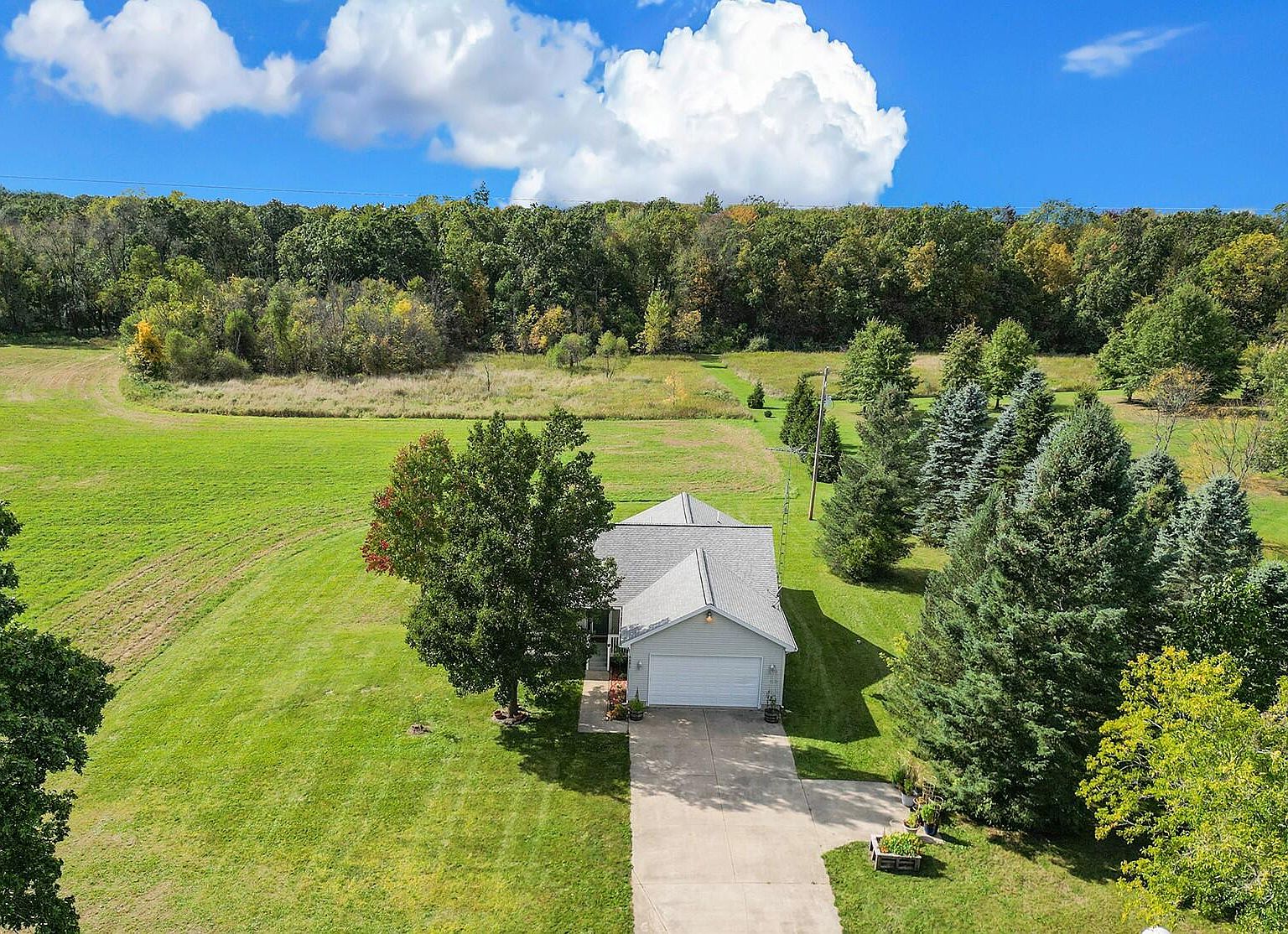 6850 Mapledale Rd, Jackson, MI 49201 Zillow
