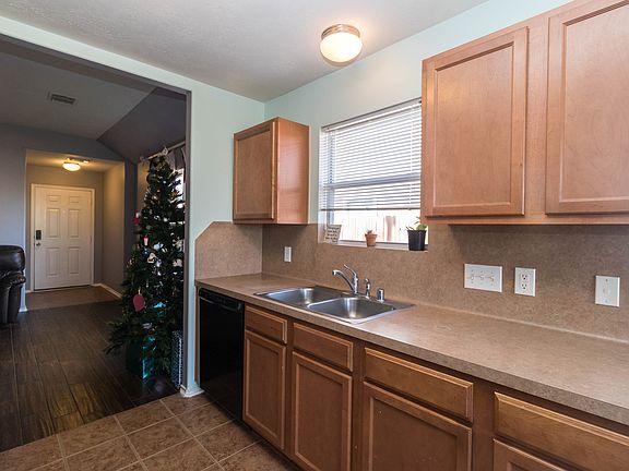 5th image of 10927 Crosby Field Ln