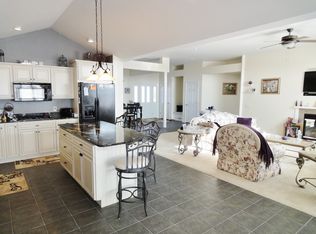 7733 Tournament Dr, Waterville, OH 43566