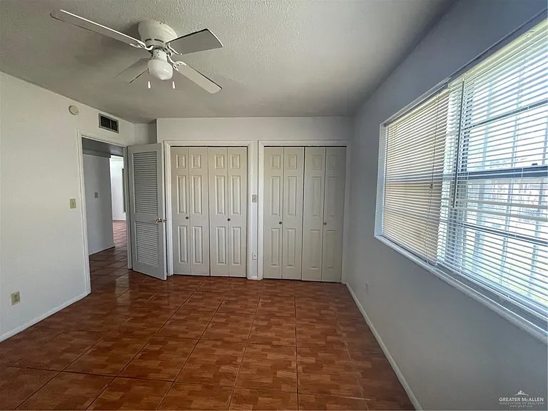 1902 Charles Cir — Photo 10